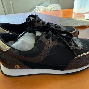 Michael Kors Allie Trainer Sneakers Size 6